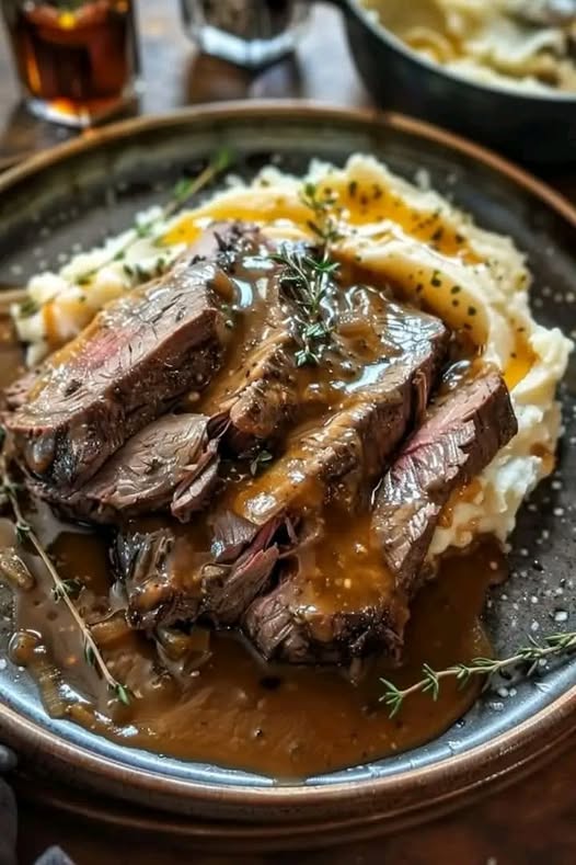 Pot Roast over Mashed Potatoes: A Hearty, Comforting Meal