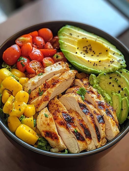 Grilled Chicken Avocado Bowl