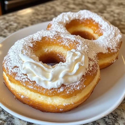 Cream-Filled Italian Donuts – Irresistibly Light & Fluffy