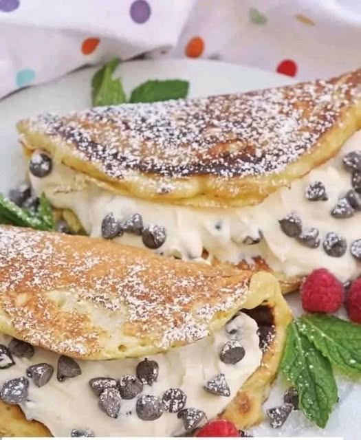 Cannoli Pancakes 🇮🇹